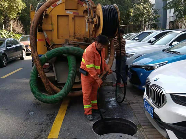 金凤排污管道清淤